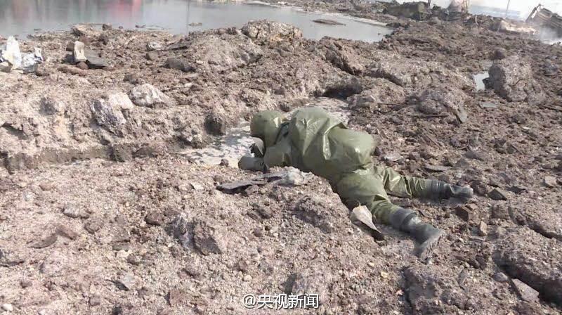 Milit?rische Spezialkr?fte r?umen in Tianjin auf