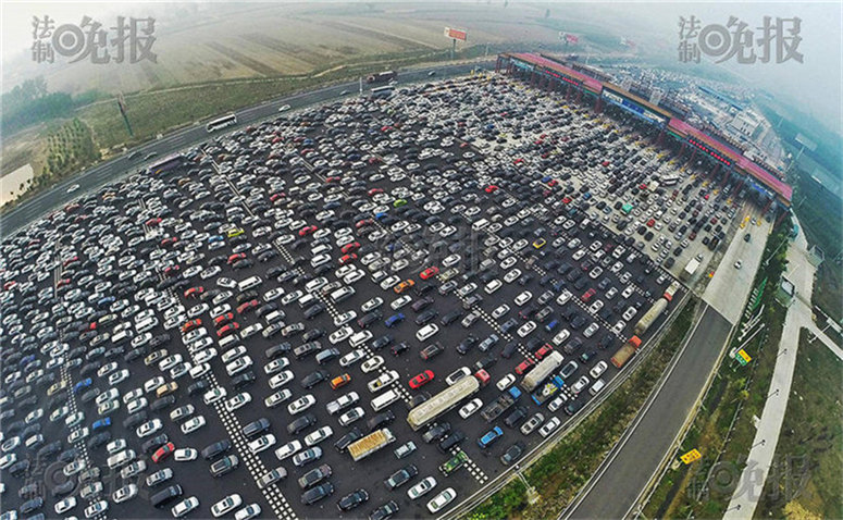 Verkehrschaos aus der Vogelperspektive