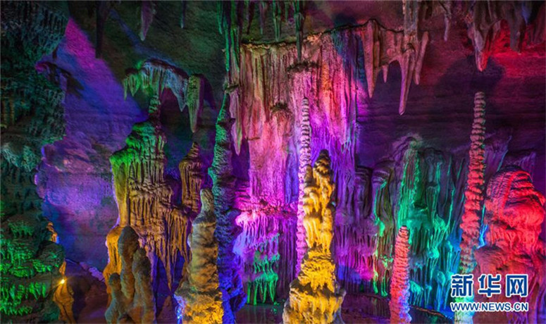 Abgrundtief sch?n – Besuch einer unterirdischen Schlucht in Shandong