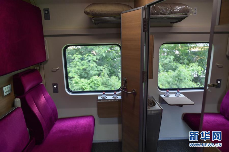 Chinesischer Zug beginnt in Bangkok Probebetrieb