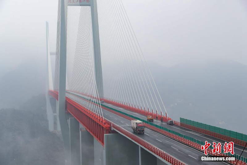 Welth?chste Brücke in Dienst gestellt