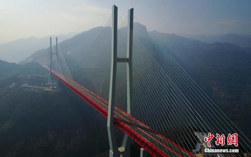 Welth?chste Brücke in Dienst gestellt