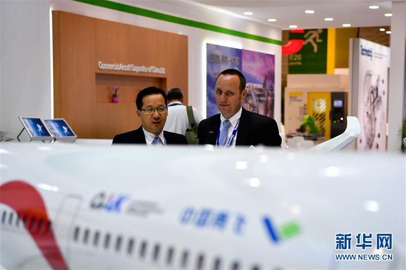 Details zur Passagierkabine des chinesisch-russischen Gro?raumflugzeugs