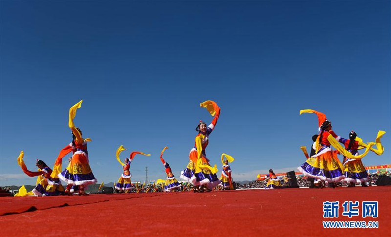 11. Gesar Pferderennen Festival in Maqu er?ffnet