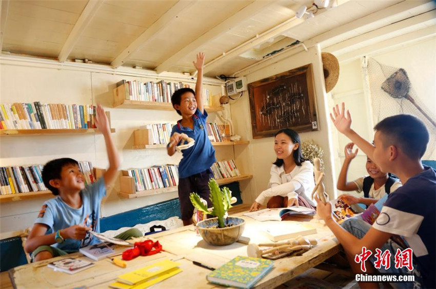 Sanya: Bibliothek auf dem Meer