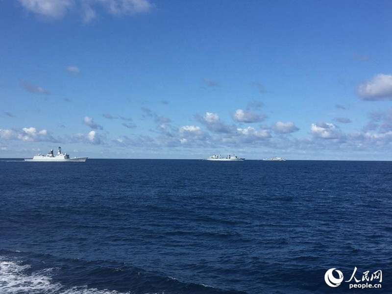 Teilnehmer der chinesischen ?Joint Sea 2017“ führen übungen im Japanischen Meer durch