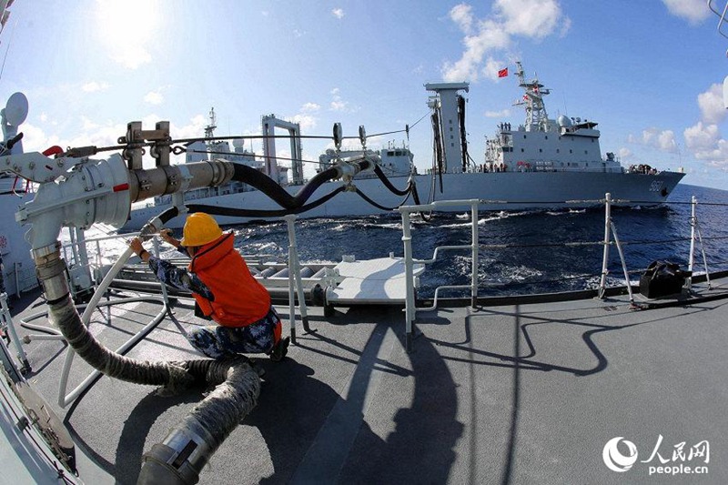 Teilnehmer der chinesischen ?Joint Sea 2017“ führen übungen im Japanischen Meer durch