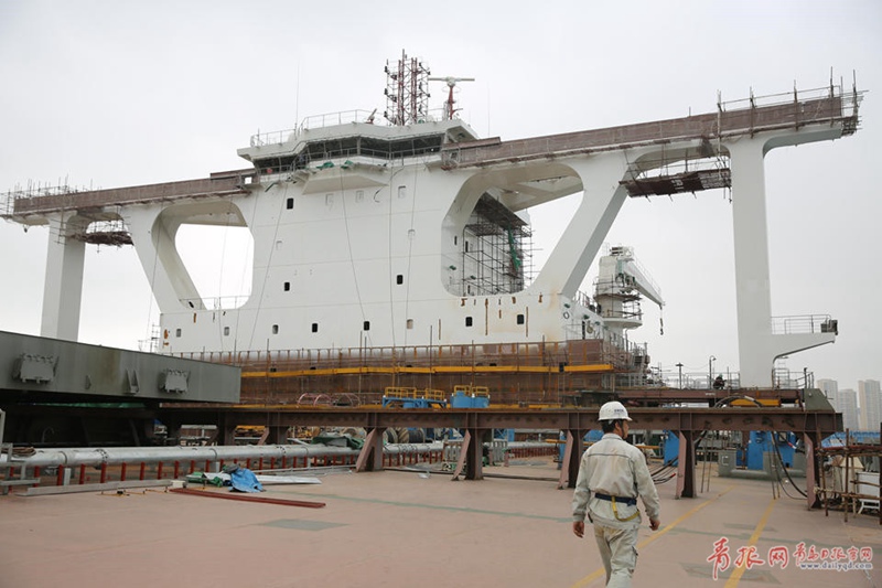 Bau des weltgr??ten Schüttgutfrachters geht in die Endphase