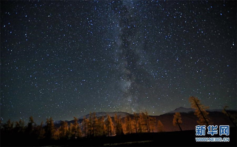 Herbstlandschaft am Kanas-See in Xinjiang