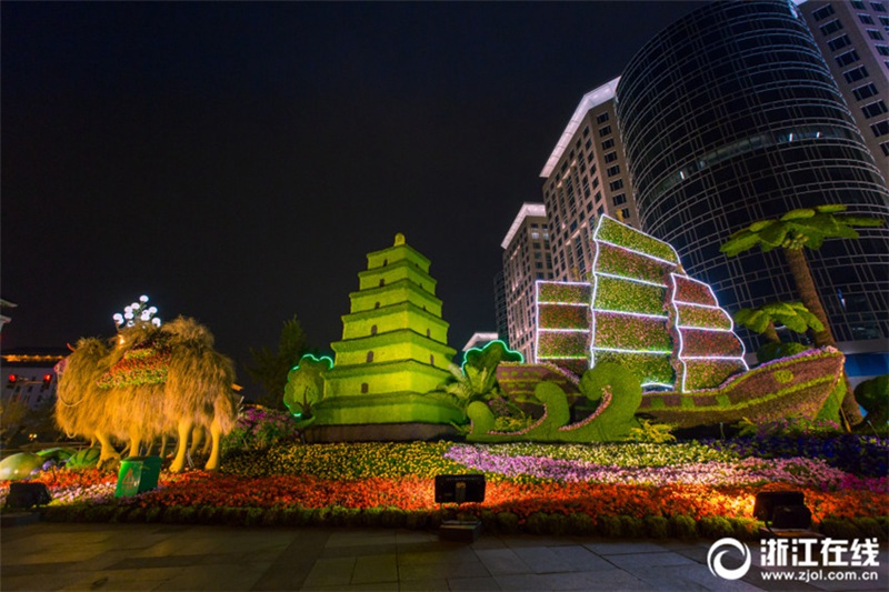 Faszinierende Nachtansicht am Tian'anmen-Platz