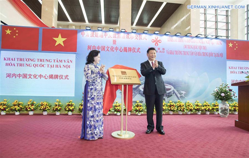Xi ?ffnet Vietnam-China Freundschaftspalast