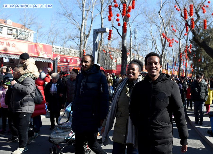 Tempelmarkt zum Frühlingsfest in Beijing veranstaltet