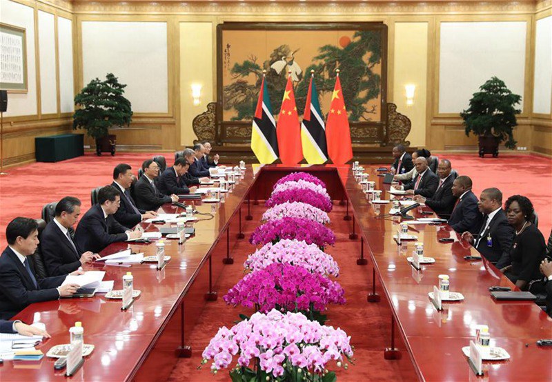 Xi Jinping trifft Pr?sidenten von Mosambik in Beijing