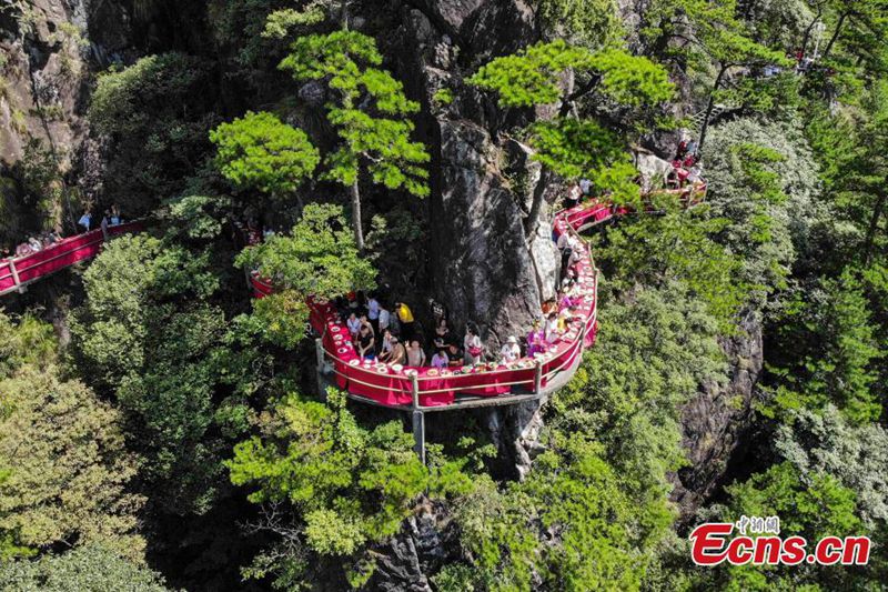 Klippenrestaurant in Zhejiang er?ffnet