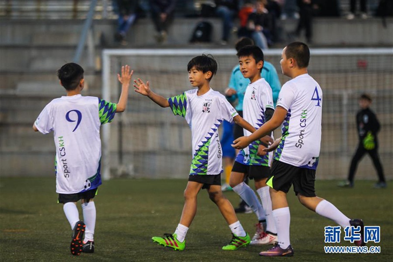 Sport CSKH verbindet junge chinesische Fu?ballspieler mit der spanischen Fu?ballkultur
